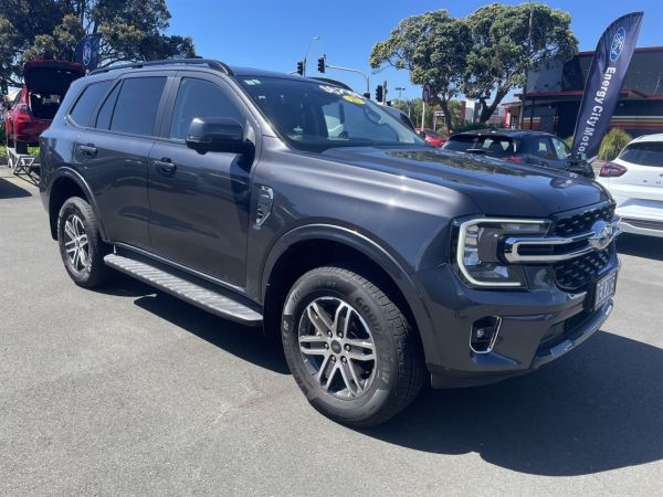 2025 Ford Everest TREND image