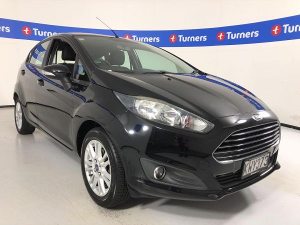 2017 Ford Fiesta Hatchback Trend image