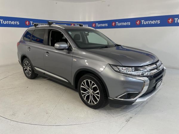 2016 Mitsubishi Outlander SUV LS image