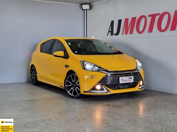 2014 Toyota Aqua Hatchback G GS image