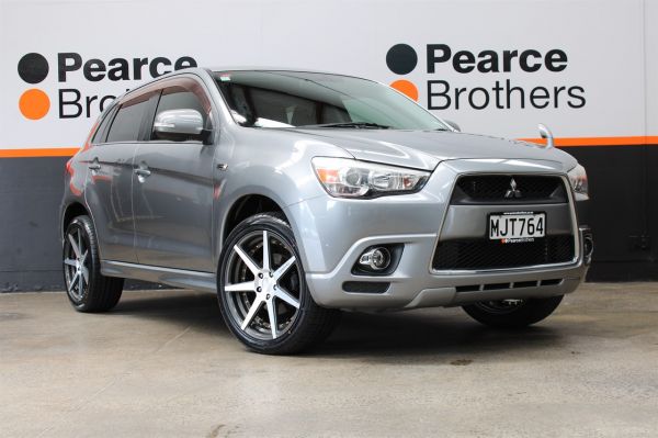 2010 Mitsubishi RVR Wagon 1.8, BRAND NEW MAGS image