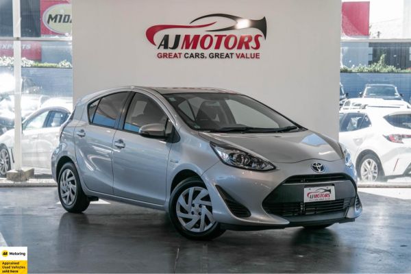 2017 Toyota Aqua Hatchback New Shape image