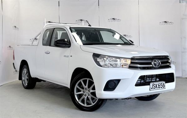 2016 Toyota Hilux 2.8S Turbo Diesel ,NZ new ,5 speed image