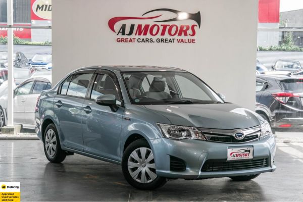 2014 Toyota Corolla Sedan AXIO 1.5L Petrol Hybrid image