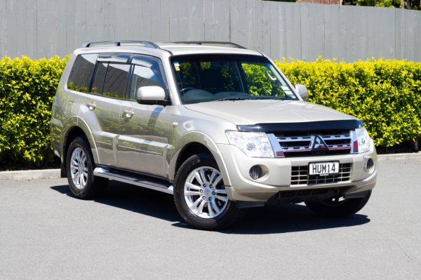 2014 Mitsubishi Pajero 3.2d Gls Auto image