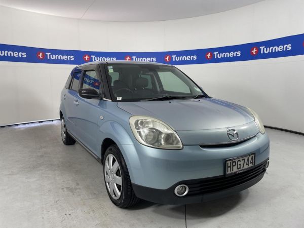 2006 Mazda Verisa Hatchback image