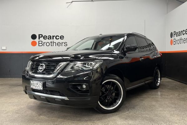 2019 Nissan Pathfinder SUV TI, 4X4, 7SEAT, 20"MAGS, LEATHER image