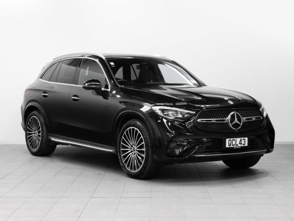 2023 Mercedes-Benz GLC 300 AMG Line 2.0 Petrol Turbo MHEV 4WD image