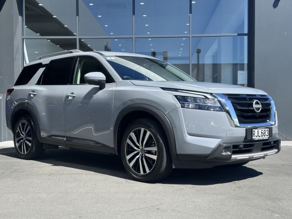 2025 Nissan Pathfinder Ti-L 3.5 Petrol 4WD image