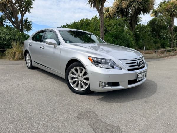2012 Lexus LS 600h HYBRID image