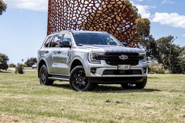 2025 Ford Everest BLACK EDITION 2.0D 4WD image