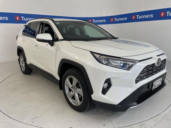 2021 Toyota RAV4 SUV GXL image