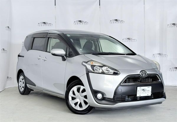 2016 Toyota Sienta 1.5 Reverse Camera,Low km image