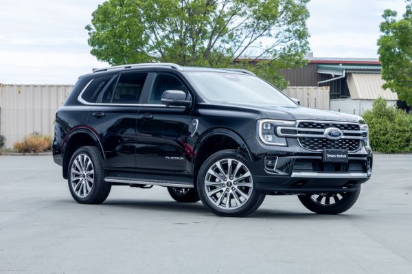 2025 Ford Everest Platinum 3.0L V6 4x4 image