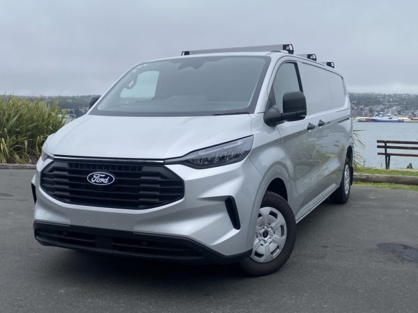 2025 Ford Transit Custom 320L - AWD image