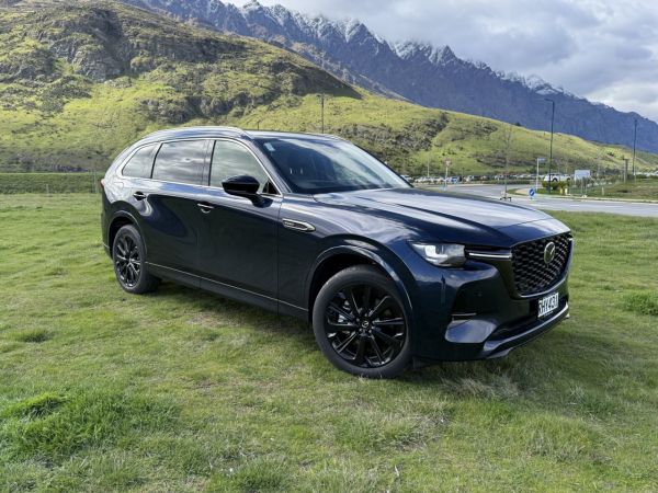 2025 Mazda CX-80 SP PHEV AWD image