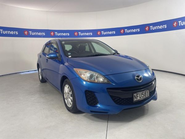 2012 Mazda Axela Hatchback image