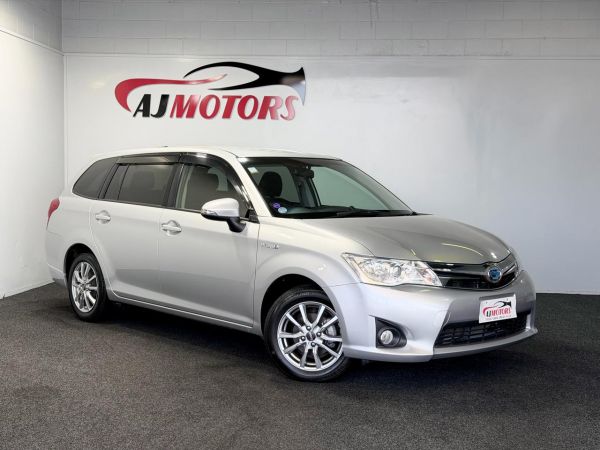 2013 Toyota Corolla Wagon FIELDER HV image