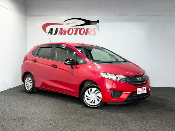 2014 Honda Fit Hatchback 1.3L image