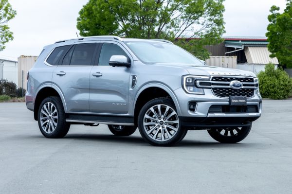 2025 Ford Everest Platinum 3.0L V6 4x4 image