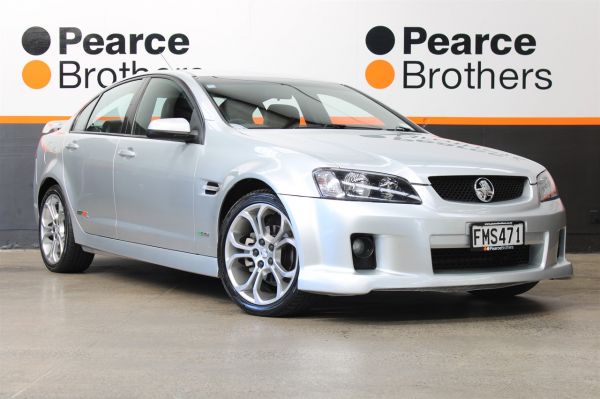 2010 Holden Commodore Sedan GTR EXTREMELY LOW KMS image