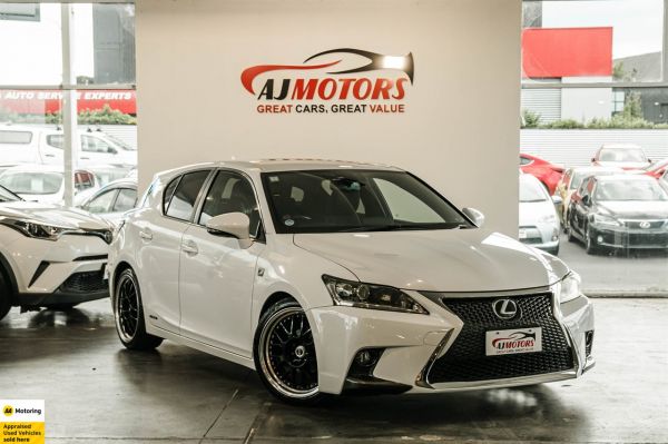 2012 Lexus CT200H Hatchback F Sport image