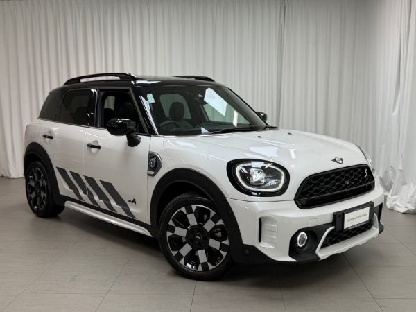 2024 MINI Countryman Cooper S E All4 Untamed image