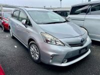 Image for 2014 Toyota Prius ALPHA