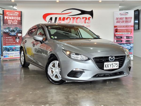 2013 Mazda Axela Hatchback 15S image