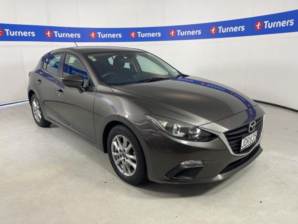 2015 Mazda Axela (Mazda3) Hatchback GLX image