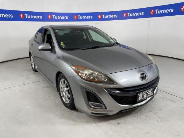 2010 Mazda Axela Sedan image