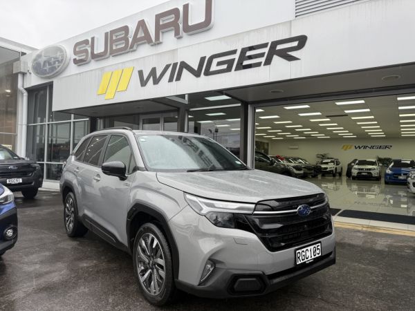 2025 Subaru Forester Hybrid Touring image