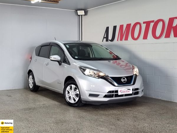 2020 Nissan Note Hatchback E-POWER X image