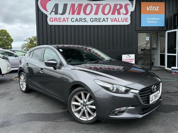 2018 Mazda Axela (Mazda3) Hatchback SP20/6AT/ image