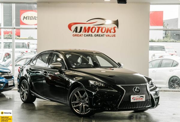 2016 Lexus IS 300H Sedan 4D/ F SPORT MODE PLUS image