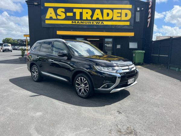 2016 Mitsubishi Outlander SUV VRX, 4X4, 7 SEAT, LEATHER image