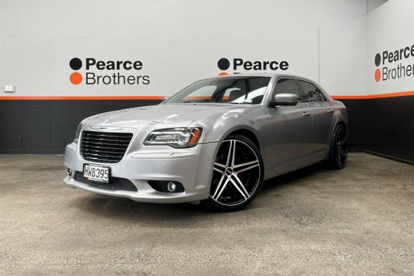 2014 Chrysler 300 Sedan S,V6, LWRD ON 22"MAGS, LEATHER image