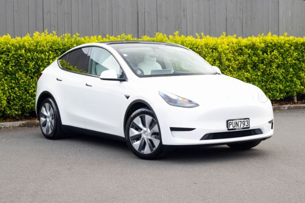 2023 Tesla Model Y Rear Wheel Drive 60k image