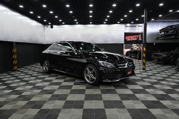 2014 Mercedes-Benz C 200 Sedan AMG LINE image