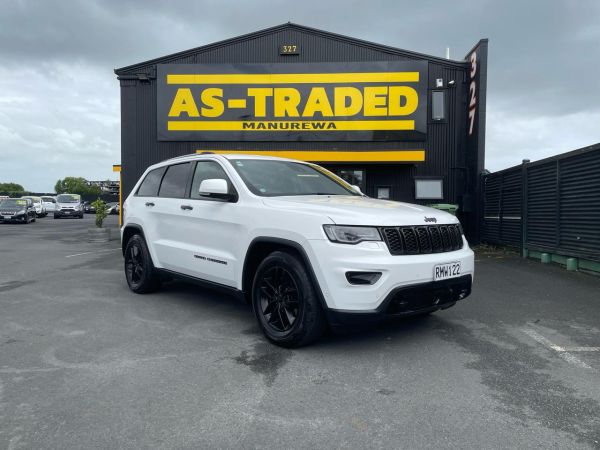 2017 Jeep Grand Cherokee SUV LIMITED, 4X4, BLACKED OUT image