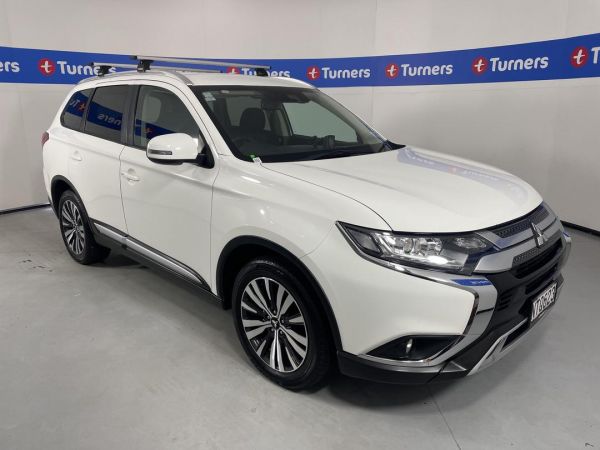 2021 Mitsubishi Outlander SUV XLS image