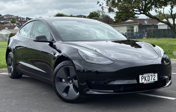 2022 Tesla Model 3 Sedan Rear Wheel Drive 60k image