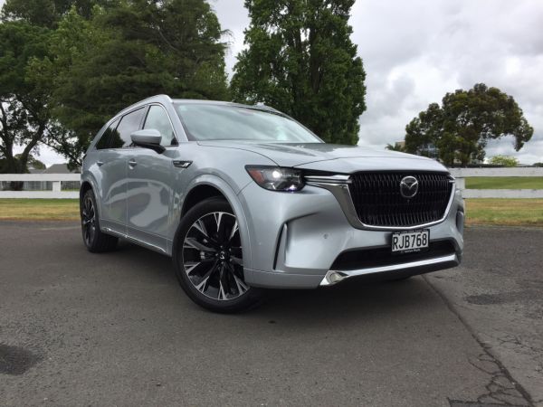 2025 Mazda CX-90 TAKAMI AWD 3.3L HYBRID image