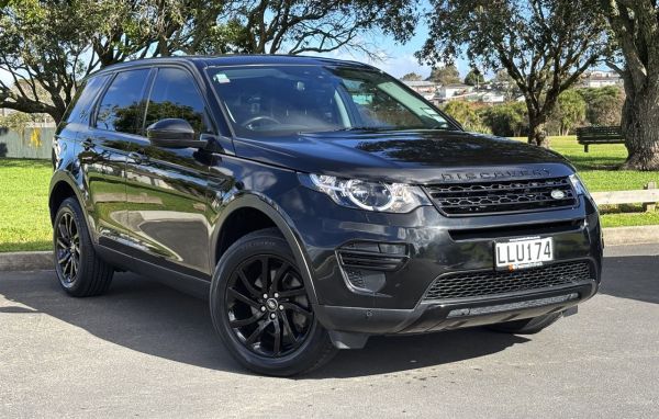 2018 Land Rover Discovery Sport SUV TD4 (110KW) SE 2.0D image