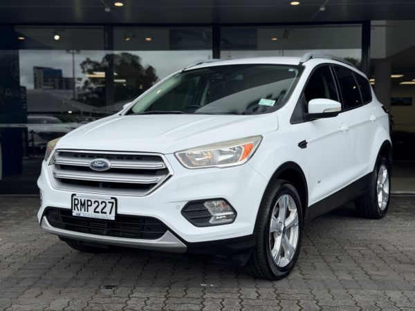 2017 Ford Escape TREND 4WD 2.0PTR 4X4 image