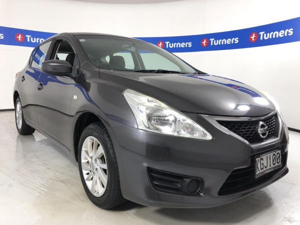 2016 Nissan Pulsar Hatchback ST image