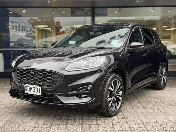 2023 Ford Escape ST LINE X PHEV image