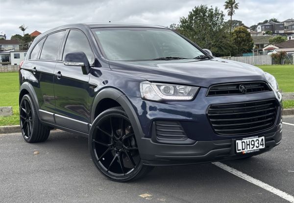 2018 Holden Captiva SUV LS 2.4 PETROL 7 SEATER NZ NEW image