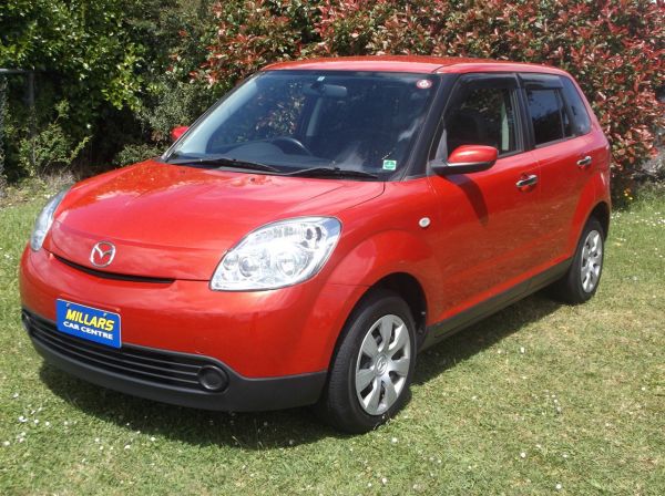 2010 Mazda Verisa Hatchback  image