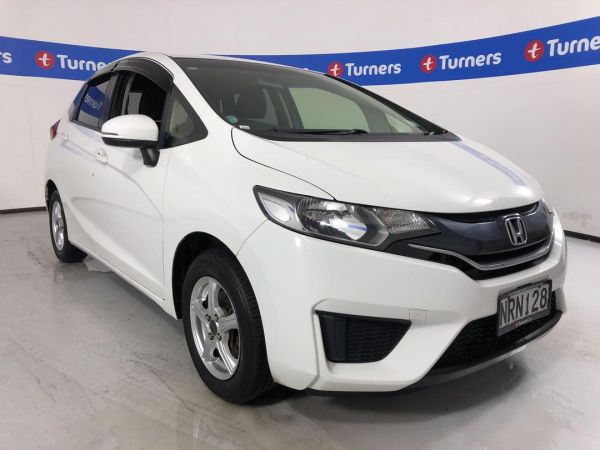 2016 Honda Fit Hatchback image